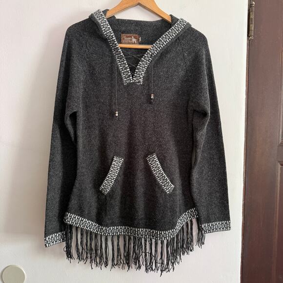 The Alpaca Connection Sweaters - The ALPACA CONNECTION | Gray Fringed Alpaca Wool  sweater | Large